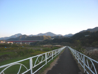 葛野川　遊歩道