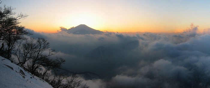 荘厳な富士山