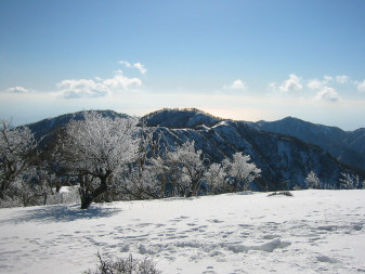 蛭ヶ岳山頂から振り返る