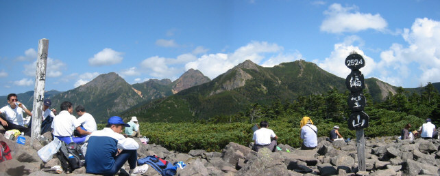 編笠山