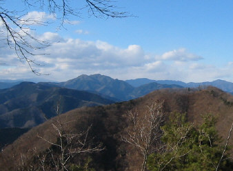 三頭山