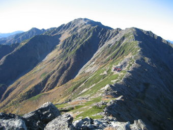 北岳山荘と間ノ岳