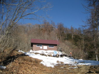 一杯水避難小屋