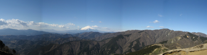 三ノ塔から見る表尾根