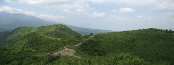 なだらかな山