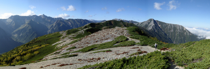 常念岳へ