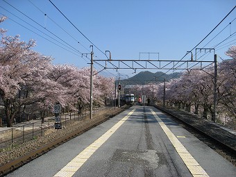 勝沼ぶどう郷駅