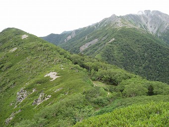 熊の平小屋へ