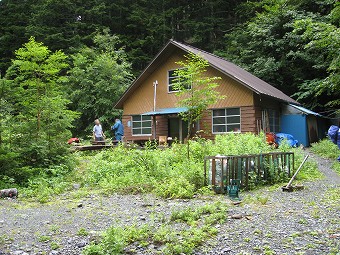 両俣小屋　