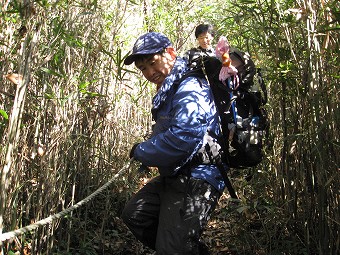 大嵐山からの急下り