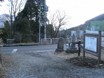 登山口