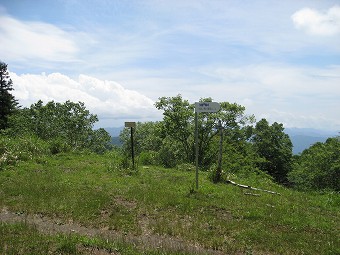 川胡桃沢ノ頭