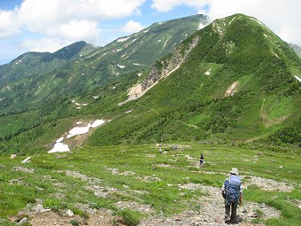 赤男山