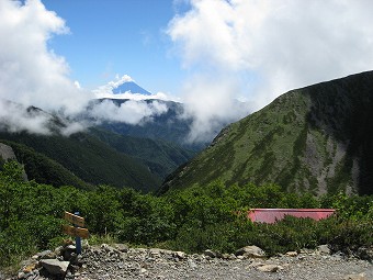 荒川小屋から