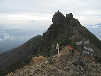 権現岳と富士山