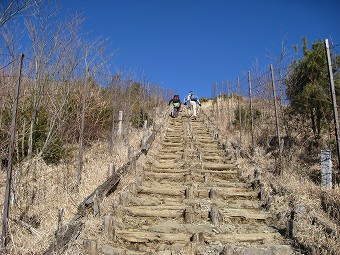 花立山荘へ