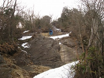 伊豆ヶ岳　男坂