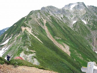 振り返り見る五竜岳