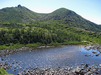 スリバチ池と東西天狗岳