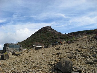 朝日岳へ