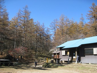 笠取小屋