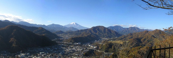 岩殿山から見る富士山