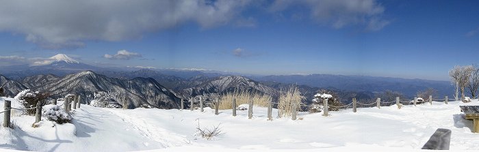 蛭ヶ岳山頂から