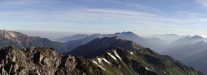 赤牛岳と立山・剱岳