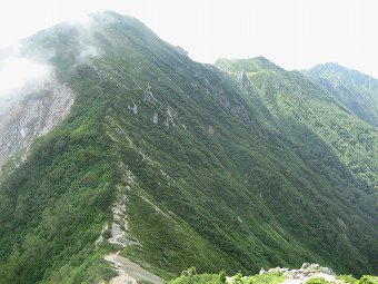 檜尾岳へ