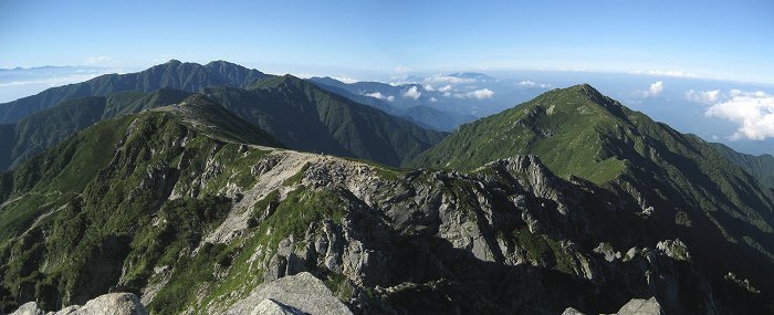 空木岳への稜線