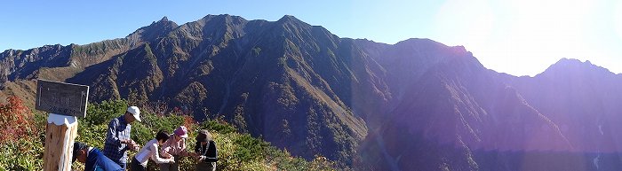 奥丸山山頂から