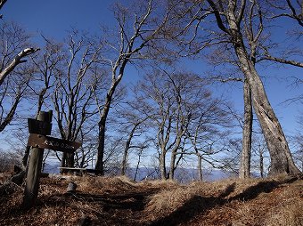 大室山　西端
