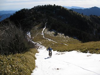 石丸峠へ