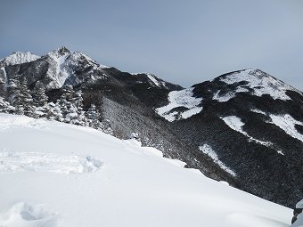 権現岳と編笠山