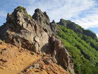 二十三夜峰