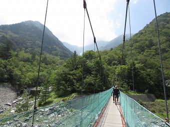 広河原の吊り橋