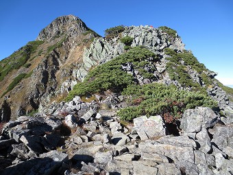 南峰へ