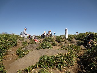 飯縄山へ