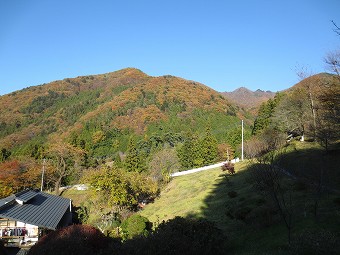 鋸尾根と北峰