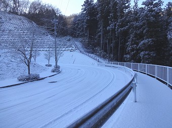 御前山登山口