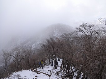 鍋割山