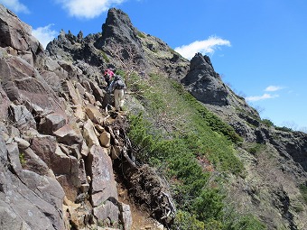 三叉峰へ