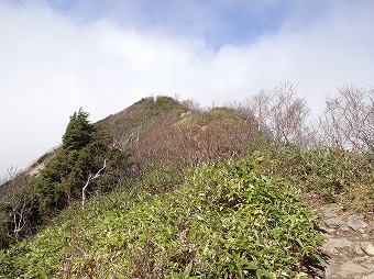 高妻山へ