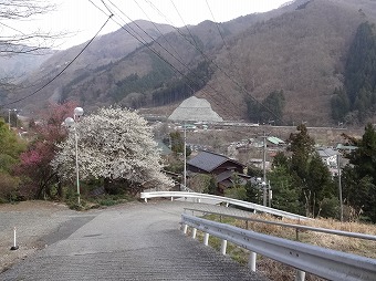 芦ヶ久保駅と道の駅