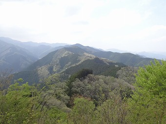 棒ノ折山　　黒山