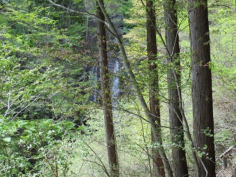 白石の滝