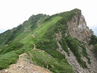 赤岩岳　山頂は巻く