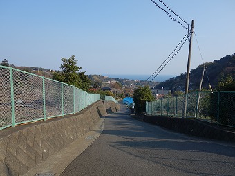 湯河原駅へ