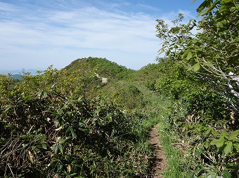 三角山へ