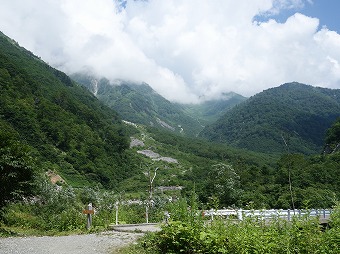 小池新道　入口